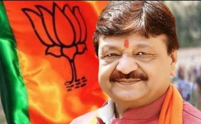 संवैधानिक पद पर बैठकर असंवैधानिक कार्य कर रही हैं ममता : कैलाश विजयवर्गीय