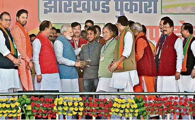 साहिबगंज में पीएम मोदी ने कांग्रेस को दी चुनौती, कहा- हिम्मत है, तो हर पाकिस्तानी को भारत की नागरिकता देने की घोषणा करे