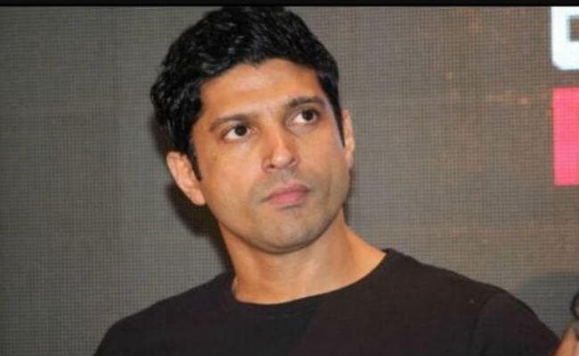 सिर्फ सोशल मीडिया पर विरोध दर्ज कराने का समय बीत चुका है : फरहान अख्तर