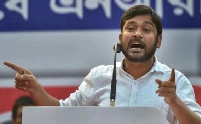 जामिया के बाहर प्रदर्शन में शामिल हुए कन्हैया कुमार