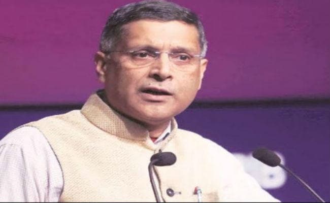 मोदी सरकार के पहले CEA अरविंद सुब्रमणियन ने कहा, ICU में है भारतीय अर्थव्यवस्था