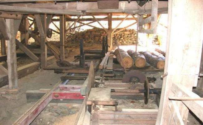 सूची में शामिल 14 मिलों में से बाकी तीन को आज बंद किया जायेगा