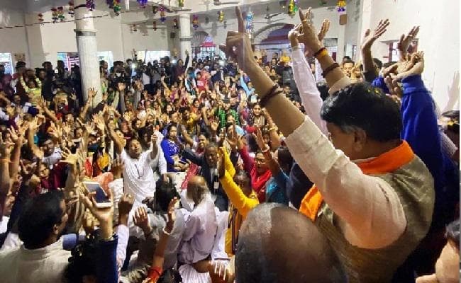 कोलकाता में विजयवर्गीय से मतुआ समाज के लोगों ने पूछा, पीएम कब आयेंगे ?