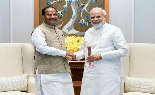 झारखंड चुनाव: आखिरी चरण का मतदान जारी, पीएम मोदी और सीएम रघुवर ने की वोट डालने की अपील