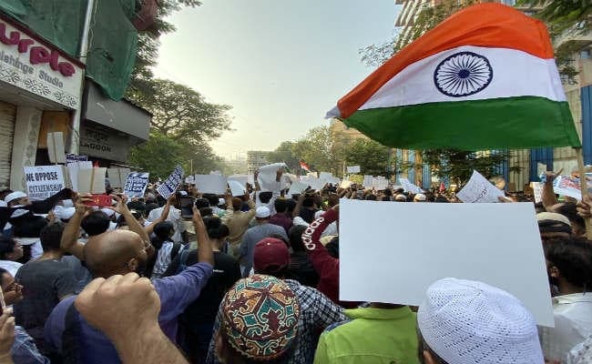 CAA का विरोध  LIVE:  दिल्ली के जामा मस्जिद के बाहर प्रदर्शन, भीम आर्मी चीफ चंद्रशेखर भी मौजूद