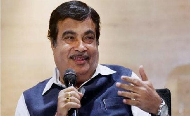 सड़क परिवहन मंत्री नितिन गडकरी ने कहा, भारत में ड्राइवरलेस कारों को नहीं देंगे अनुमति