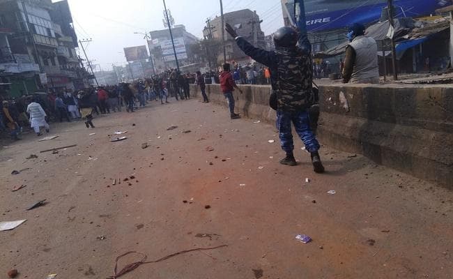 बिहार बंद/पटना : फुलवारीशरीफ में राजद समर्थकों पर पथराव से बिगड़े हालात, 3 घंटे बाद हालात सामान्य