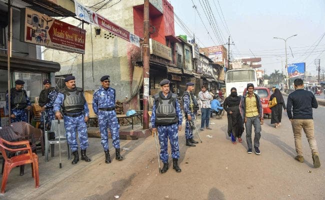 CAA को लेकर उत्तर प्रदेश में हिंसक प्रदर्शन, अब तक 15 लोगों की मौत, 750 गिरफ्तार