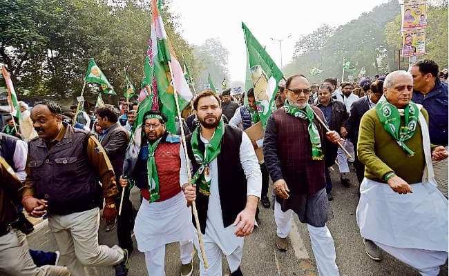 नागरिकता कानून का विरोध : बिहार बंद में कई जगहों पर हंगामा फुलवारीशरीफ में झड़प, चली गोली