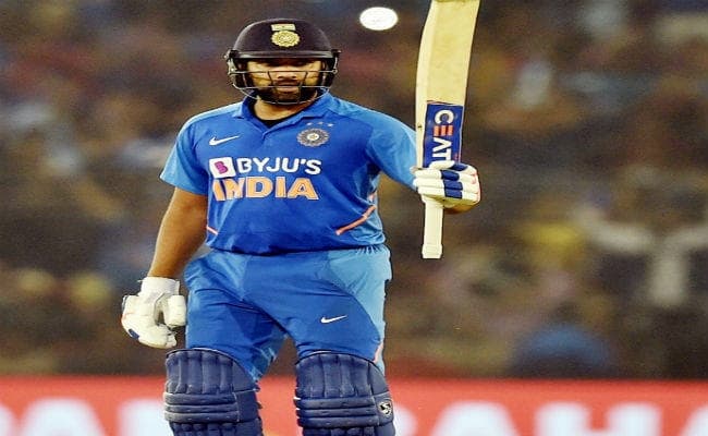रोहित शर्मा ने जयसूर्या का 22 साल पुराना रिकॉर्ड तोड़ा, ऐसा करने वाले पहले खिलाड़ी बने