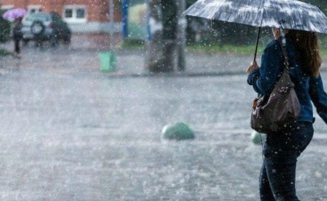 आकाश में छाये बादल, चढ़ा तापमान, 25 को हो सकती है बारिश