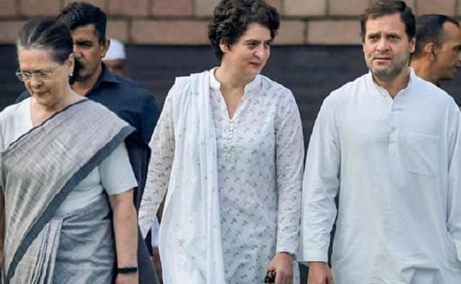 CAA के खिलाफ कांग्रेस का ''''सत्याग्रह'''',  राहुल-प्रियंका ने लोगों से की राजघाट पर जुटने की अपील