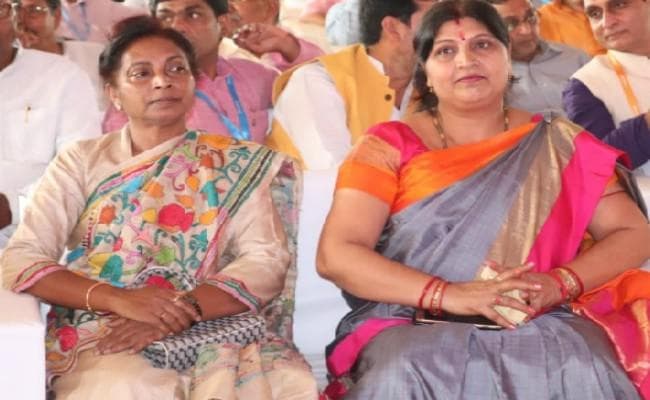 #JharkhandResults : दिग्गज महिला उम्मीदवार नीरा यादव और लुईस मरांडी कांटे की टक्कर में उलझीं