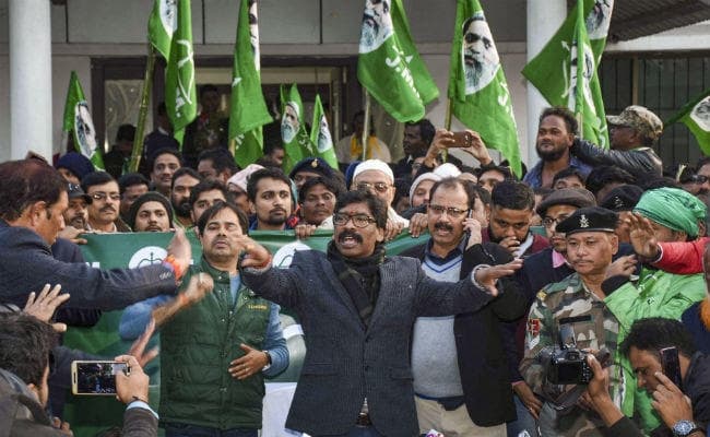 झारखंड के चुनाव परिणाम को ममता ने CAA से जोड़ा, कहा- विरोध के बीच जनता को हेमंत पर भरोसा