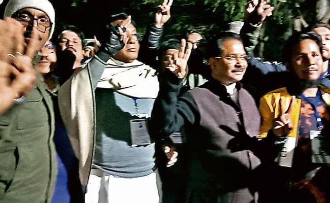 झारखंड विधानसभा परिणाम : पूर्व अफसरों में रामेश्वर उरांव व लंबोदर महतो जीते, रेजी डुंगडुंग, जेबी तुबिद, लक्ष्मण और सुखदेव हारे