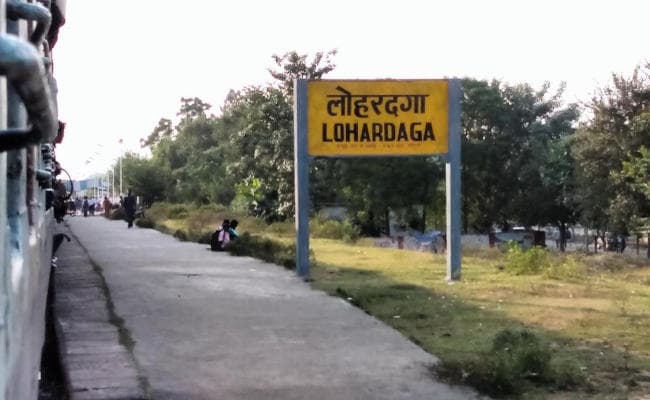 लोहरदगा के पेशरार में फिर हुआ विस्फोट, अब सीआरपीएफ का जवान घायल