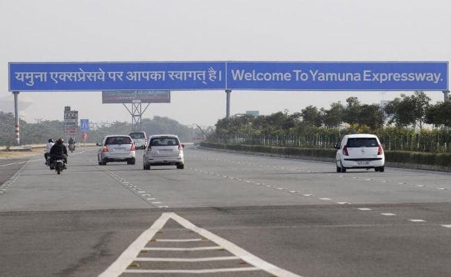 यमुना एक्सप्रेसवे घोटाला : पूर्व CEO व 20 अन्य के खिलाफ मामला दर्ज, CBI ने शुरू की जांच