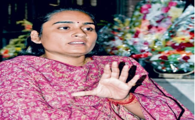 प्रभात खबर से खास बातचीत में बोलीं झरिया से कांग्रेस विधायक पूर्णिमा नीरज सिंह, बंदूक के बल पर नहीं होने देंगे मजदूरों का शोषण