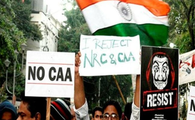 CAA Protest: दिल्ली के कई हिस्सों में भारी पुलिस बल तैनात, ड्रोन से रखी जा रही है नजर