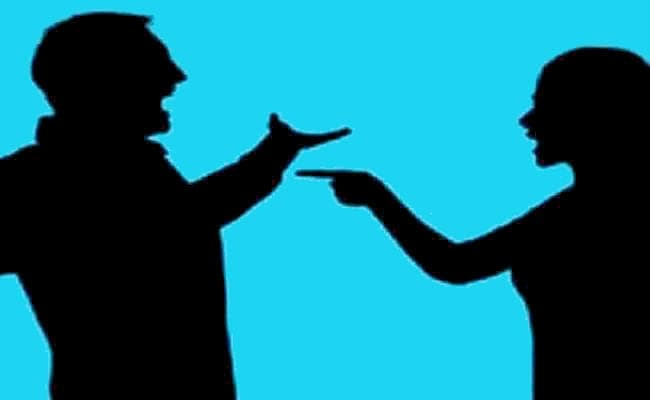 धारदार हथियार से पति ने की पत्नी की हत्या, फिर की खुदकुशी