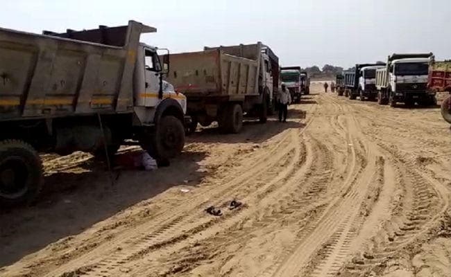 संकट टला : बालू घाटों की पुरानी बंदोबस्ती की अवधि 10 माह बढ़ी