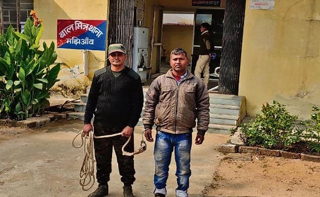 गढ़वा : स्कूल प्रबंधन समिति के अध्यक्ष गिरफ्तार