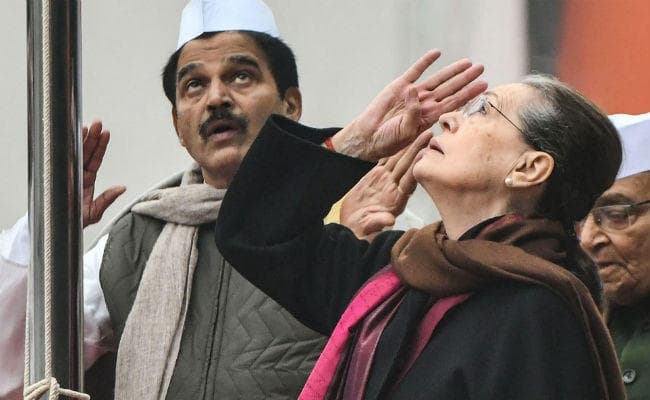 स्थापना दिवस पर कांग्रेस ने लिया संविधान रक्षा का संकल्प : NPR, NRC, CAA पर भाजपा को घेरा