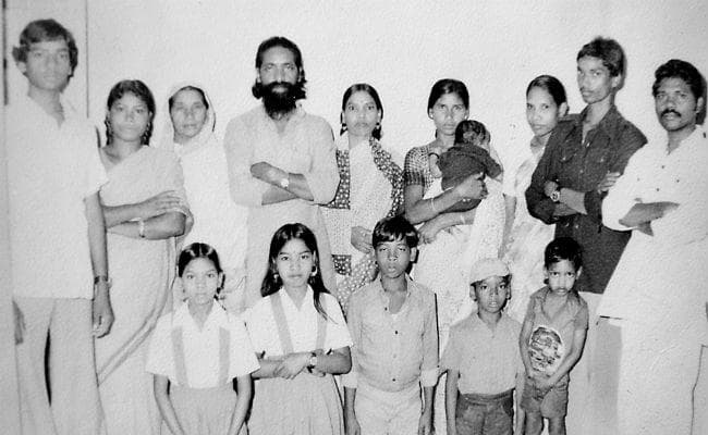 हेमंत के कदम बढ़ते गये सत्ता के शिखर तक, दुर्गा सोरेन के निधन के बाद पिता का बने सहारा, संभाली राजनीतिक विरासत