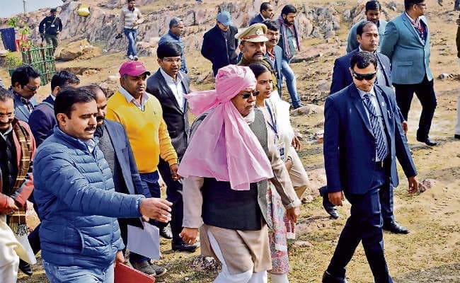 नालंदा : घोड़ाकटोरा में जलाशय निर्माण स्थल का सीएम ने किया निरीक्षण