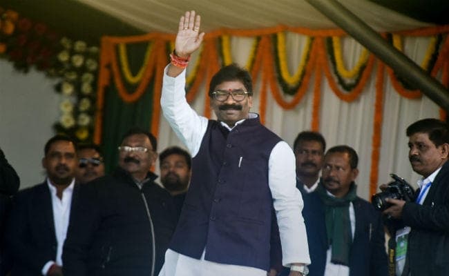 हेमंत सोरेन कैबिनेट का पहला बड़ा फैसला- पत्‍थलगड़ी मामले में दर्ज मुकदमे लिये जायेंगे वापस