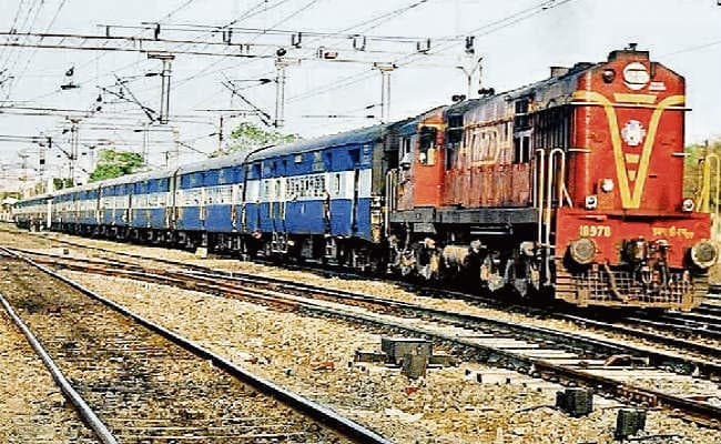 भुवनेश्वर-नयी दिल्ली आज परिवर्तित समय पर खुलेगी