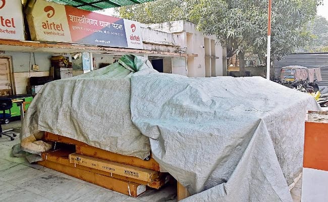 पटना : शास्त्री नगर थाने में ऐश्वर्या का सामान रख वैन को छोड़ा