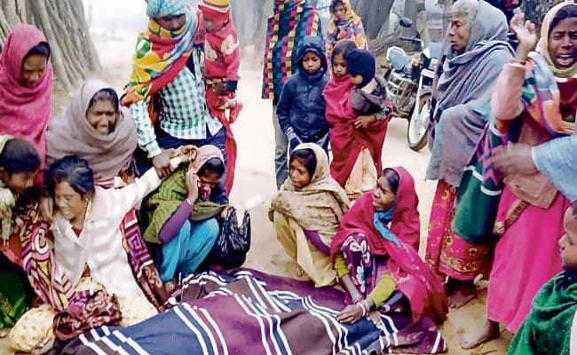 लखीसराय : नक्सलियों ने मुखबिरी का आरोप लगा दो को गोलियों से भूना, हत्या के बाद छोड़ा धमकी भरा पर्चा