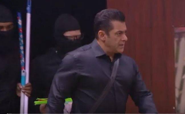 BB13: घरवालों को सबक सिखाने के लिए सलमान ने उठाया ऐसा कदम, माफी मांगते रह गये सब