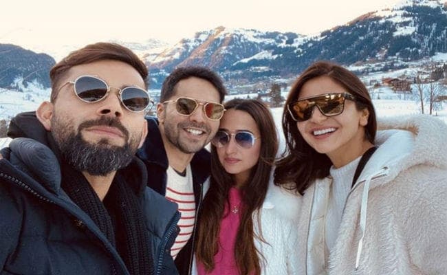 विराट-अनुष्‍का संग एक फ्रेम में दिखे वरुण-नताशा, भुवन बाम ने कह दी ये बात...