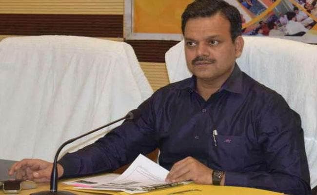 रांची : मुख्यमंत्री के सचिव पद से सुनील कुमार बर्णवाल का हुआ तबादला