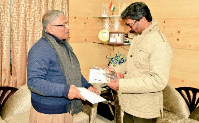 राज्यसभा के उपसभापति हरिवंश ने मुख्यमंत्री हेमंत सोरेन से मिलकर दी शुभकामनाएं