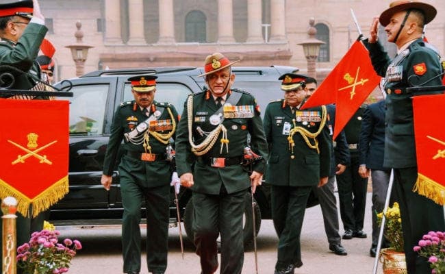 निवर्तमान थल सेना प्रमुख जनरल रावत को दी गई विदाई, किया सबका शुक्रिया