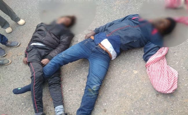 चंदवा - कुड़ू पथ पर दुर्घटना, मोटरसाइकिल सवार की मौत, एक घायल