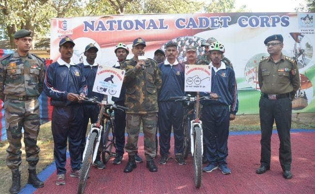 एनसीसी कैडेट्स ने 4700 किलोमीटर साइकिल चलाकर लोगों को स्वास्थ्य के प्रति किया जागरूक