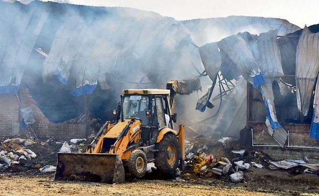 मुजफ्फरपुर के बोचहां में लगी आग, स्नैक्स फैक्टरी में सात के जिंदा जलने की आशंका, ये मजदूर हैं लापता