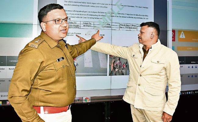 रांची : जेब्रा क्रासिंग के पहले बना स्टॉपर फांदा, तो कटेगा चालान