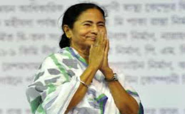 तृणमूल ने मनाया स्थापना दिवस : सीएम ने लोगों को दी बधाई, कहा - मील का पत्थर साबित होगा नया साल