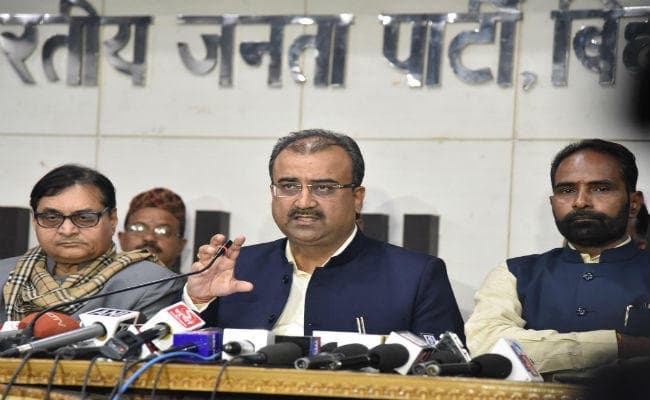 आतंकवादियों को महिमामंडित करती रही है कांग्रेस : मंगल