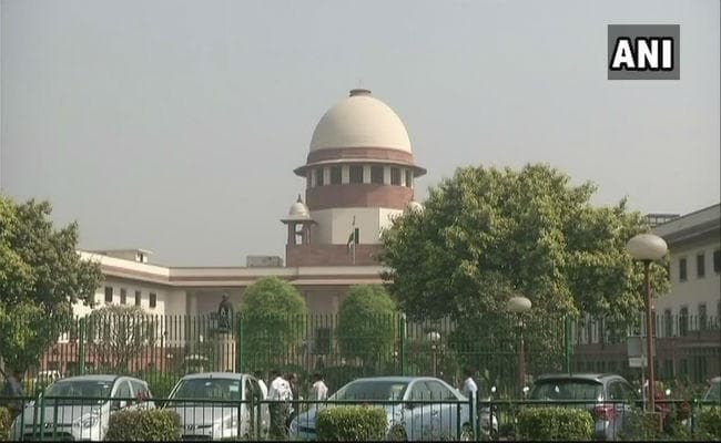 सबरीमाला विवाद : मुख्यमंत्री विजयन ने भाजपा-RSS पर साधा निशाना, SC ने शीघ्र सुनवाई से किया इनकार