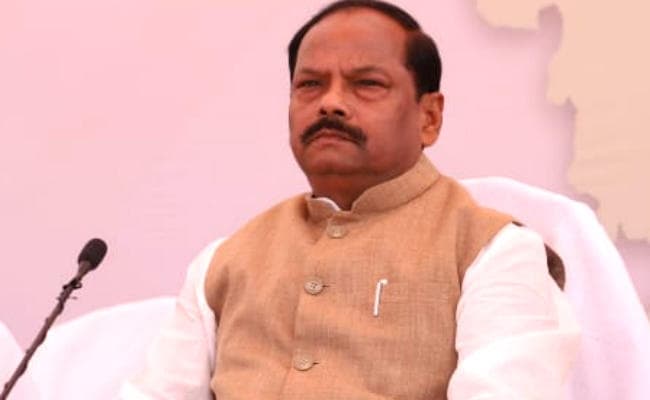 काम पर लौटें पारा शिक्षक, मानदेय बढ़ाने व नियुक्ति के लिए उच्चस्तरीय समिति गठित : CM रघुवर