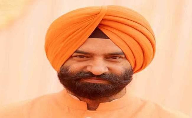 राजीव गांधी संबंधी प्रस्ताव पर दिल्ली विस में हंगामा, भाजपा विधायक निलंबित