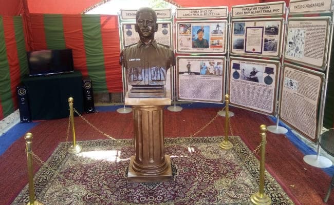 गुमला : शहीद की पत्नी सहित 500 पूर्व सैनिक व वीर नारियों को सेना अध्यक्ष करेंगे सम्मानित