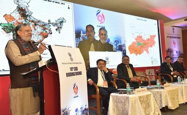 फरवरी महीने में पटना के घरों में पाइप से शुरू हो जायेगी गैस की आपूर्ति : सुशील मोदी