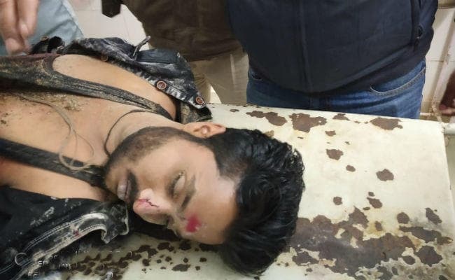 देवघर : सरेआम युवक की गोली मारकर हत्या, मृतक के कमर में भी था लोडेड पिस्‍टल